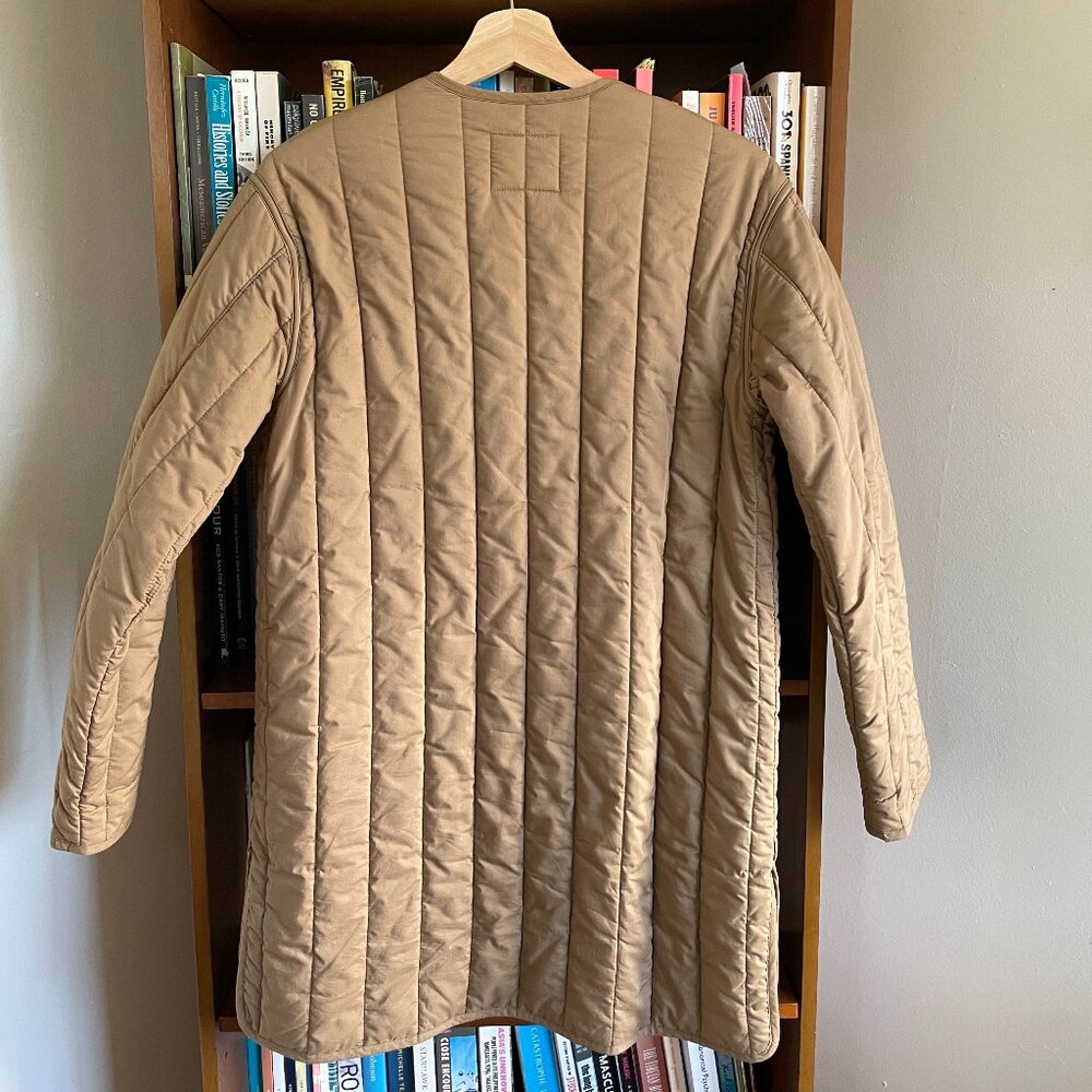 Everlane Quilted Longline Jacket in Camel Brown - Picture 2 of 5